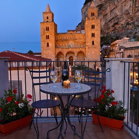 Palazzo Villelmi Bed & Breakfast Cefalù