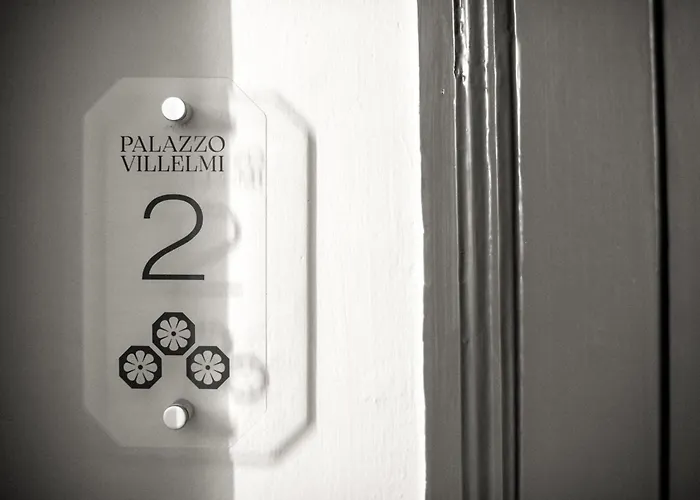 Palazzo Villelmi 住宿加早餐酒店 切法卢