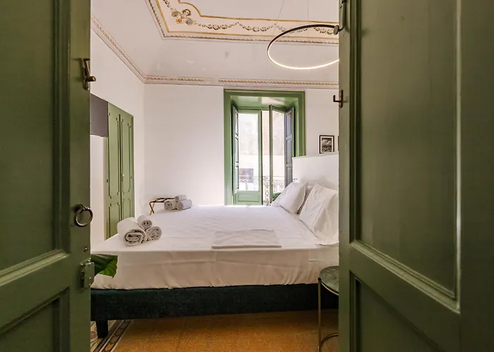 Palazzo Villelmi 4*